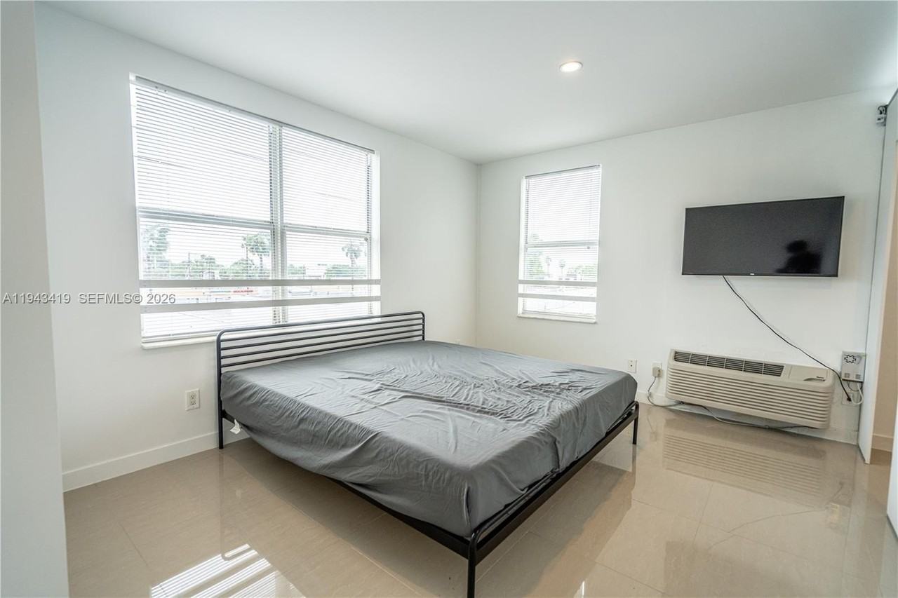 924 Marseille Dr #38 - Photo 5 of 11