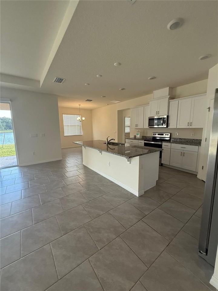 1729 Bull Hill Rd - Photo 3 of 34