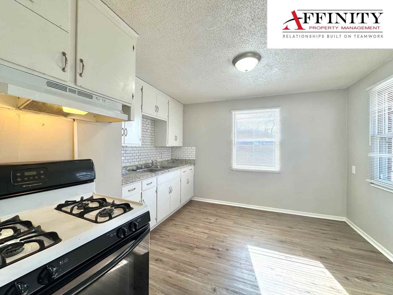 6305 Ravena Rd - Photo 5 of 14