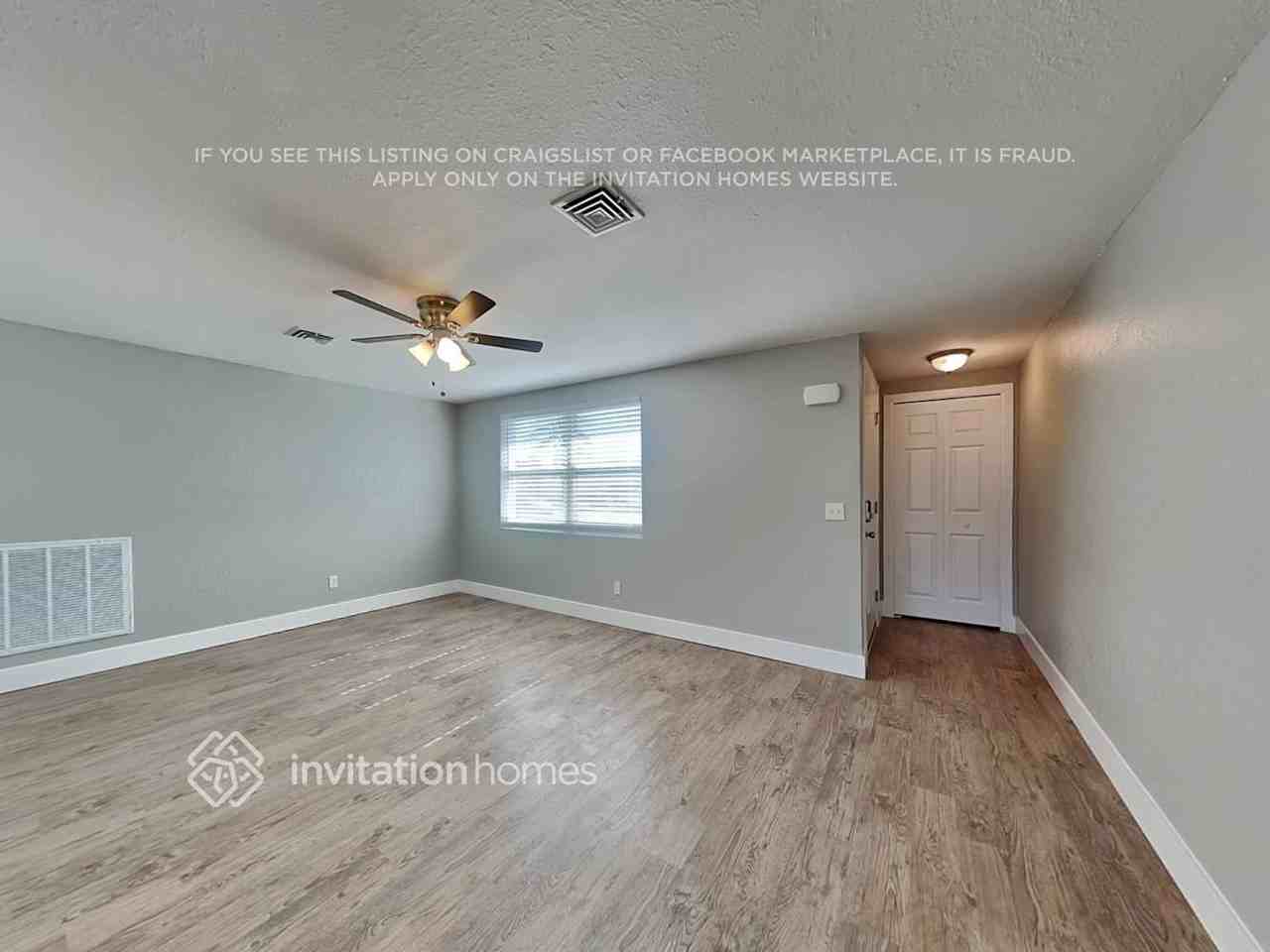 6231 Seabreeze Dr - Photo 3 of 17
