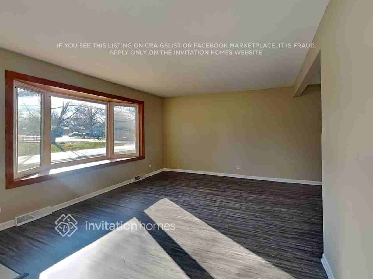 26W064 Harrison Ave - Photo 6 of 19