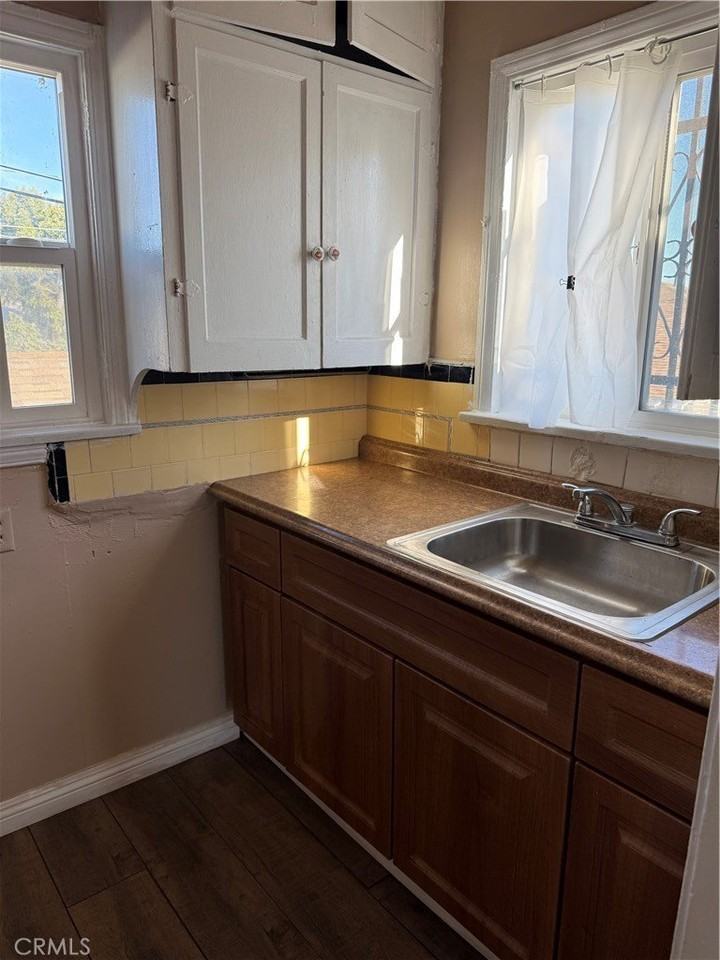 6165 Lewis Ave - Photo 7 of 7