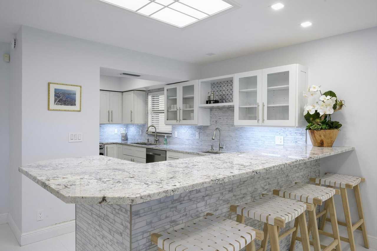 11335 Twelve Oaks Way - Photo 6 of 50