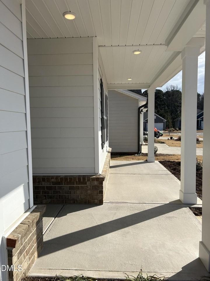 361 Broomside Ave - Photo 2 of 21