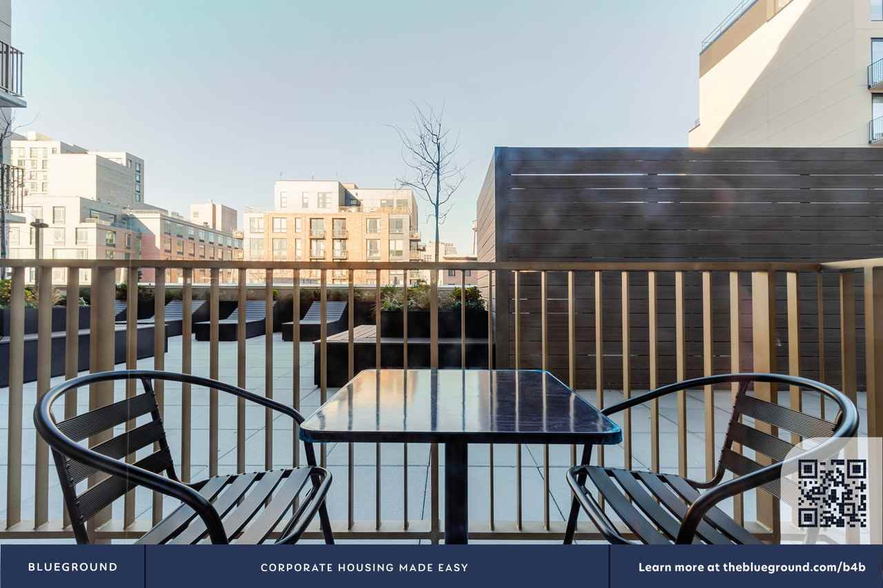 16 West St #2196 - Photo 6 of 37