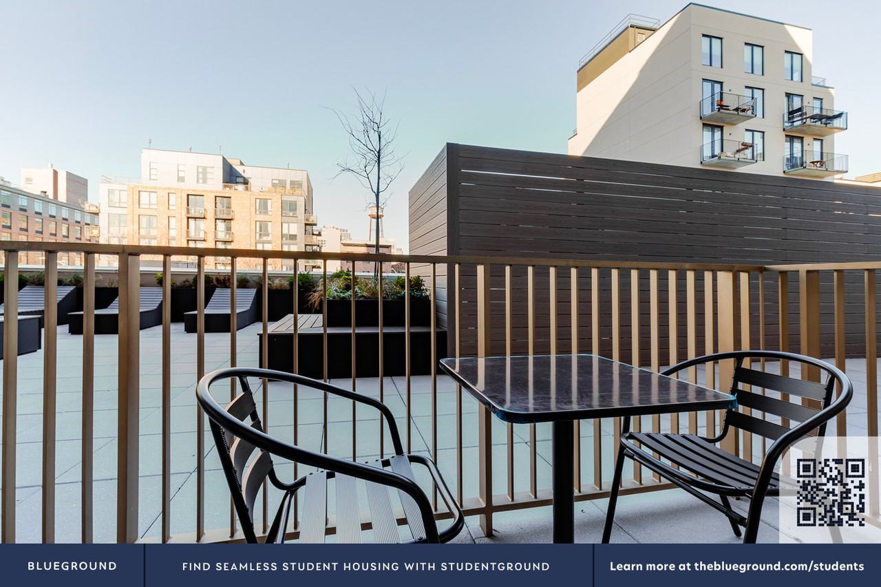 16 West St #2196 - Photo 7 of 37