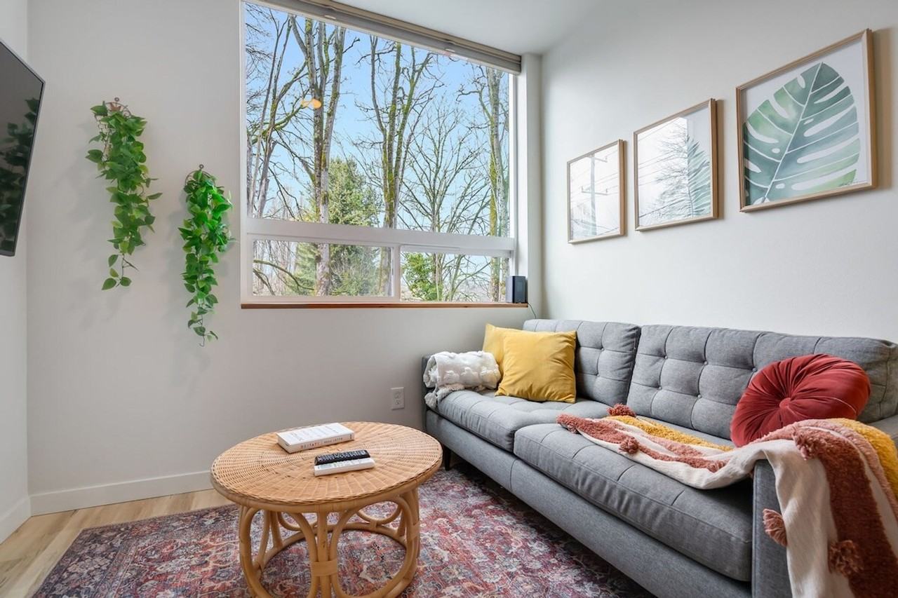 3843 20th Ave Sw #1035939P - Photo 6 of 50