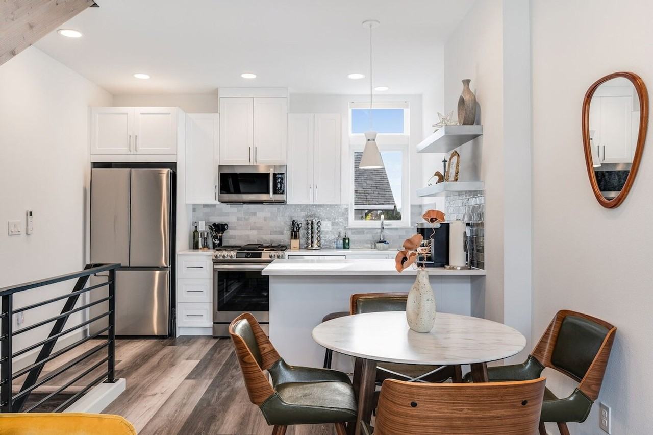 4613 Dayton Ave N #1035935P - Photo 5 of 50