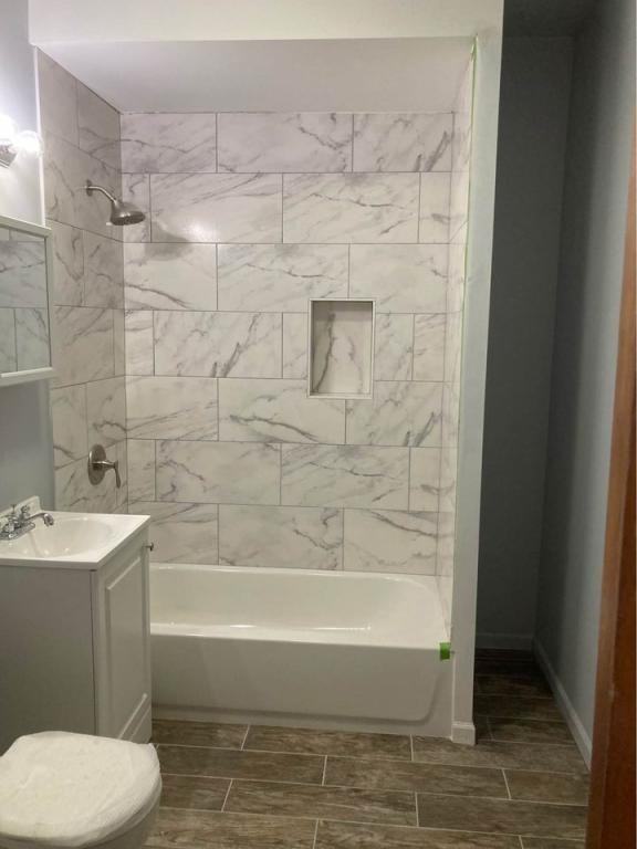 2716 W 23rd Pl - Photo 4 of 9