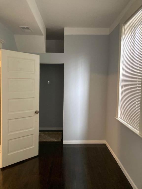 2716 W 23rd Pl - Photo 5 of 9