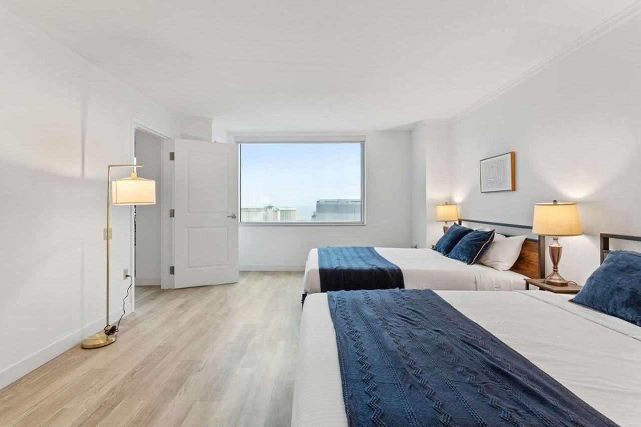 810 Pacific Avenue - Photo 4 of 32