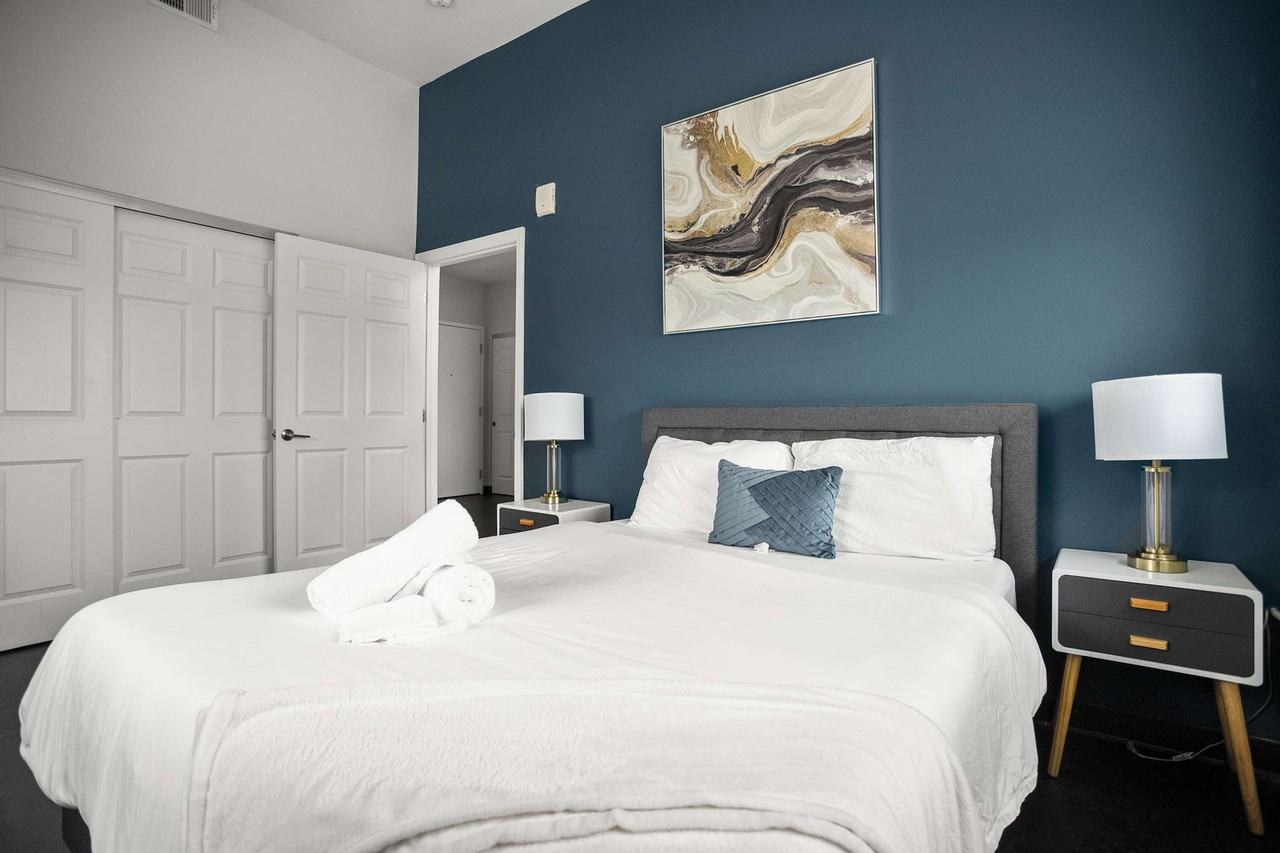 800 Penn Ave #1075262P - Photo 3 of 16