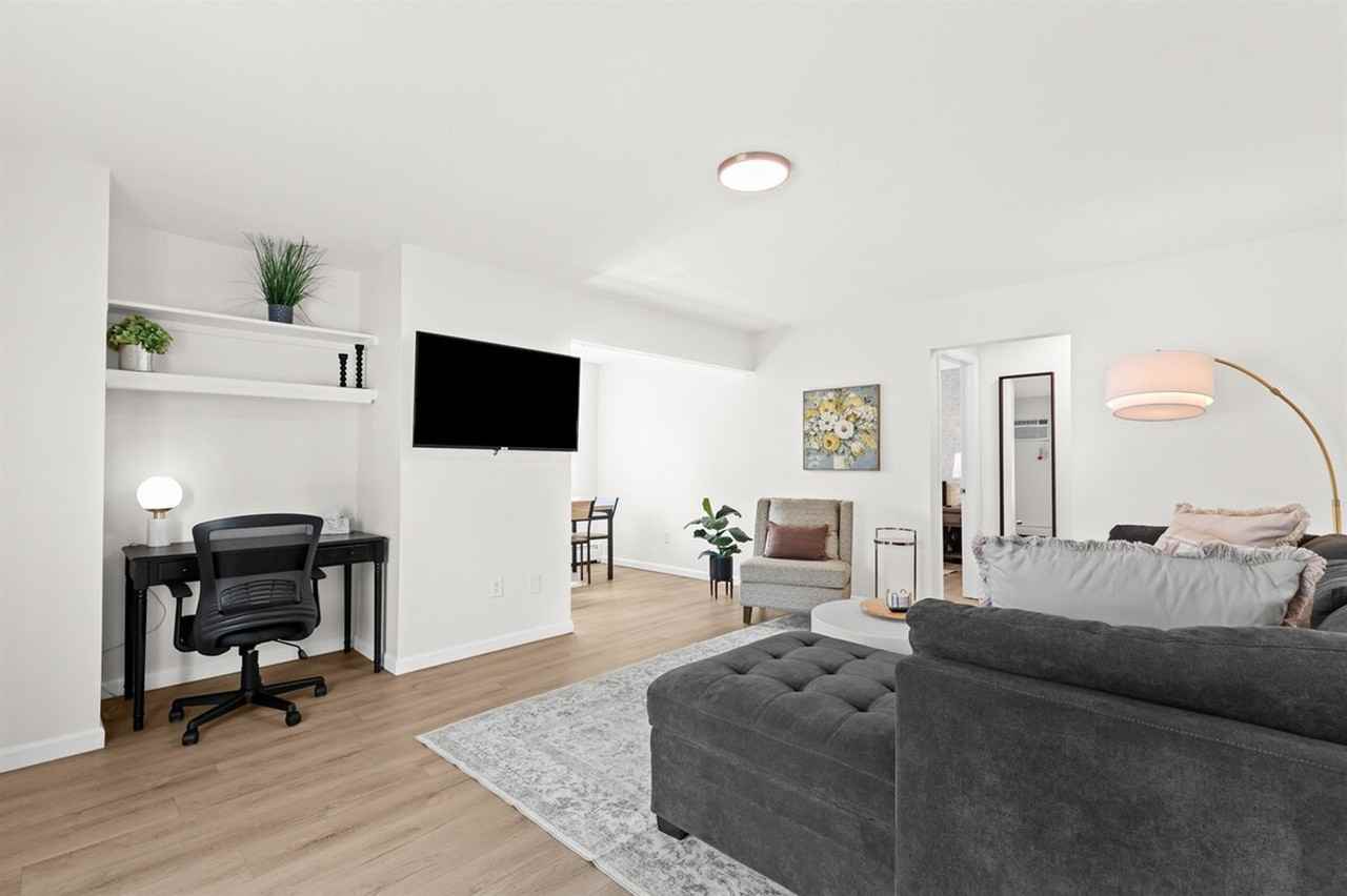 22 2nd St #1032318P - Photo 4 of 30