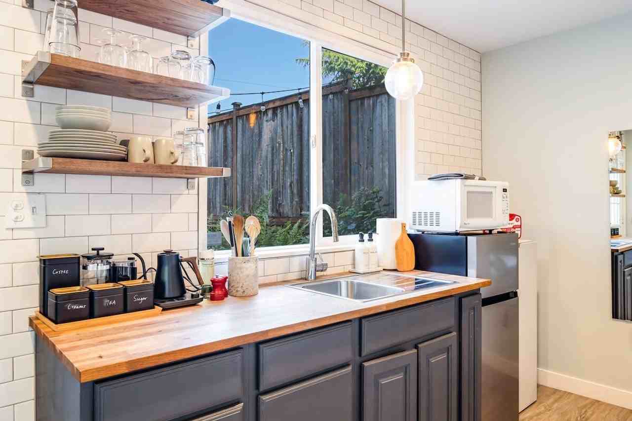 8725 29th Ave Nw #1035884P - Photo 7 of 22