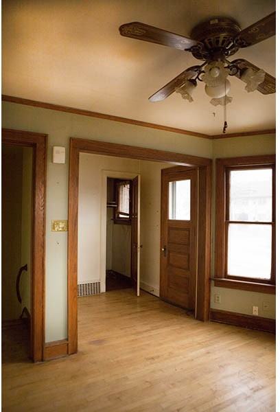 1633 N Hawley Rd - Photo 7 of 10