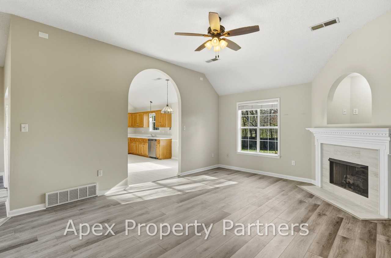 13109 Sandbourne S - Photo 6 of 17