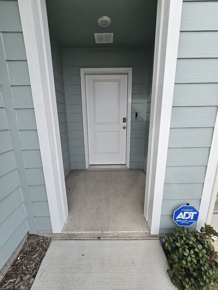 406 Gooseberry Dr - Photo 5 of 10