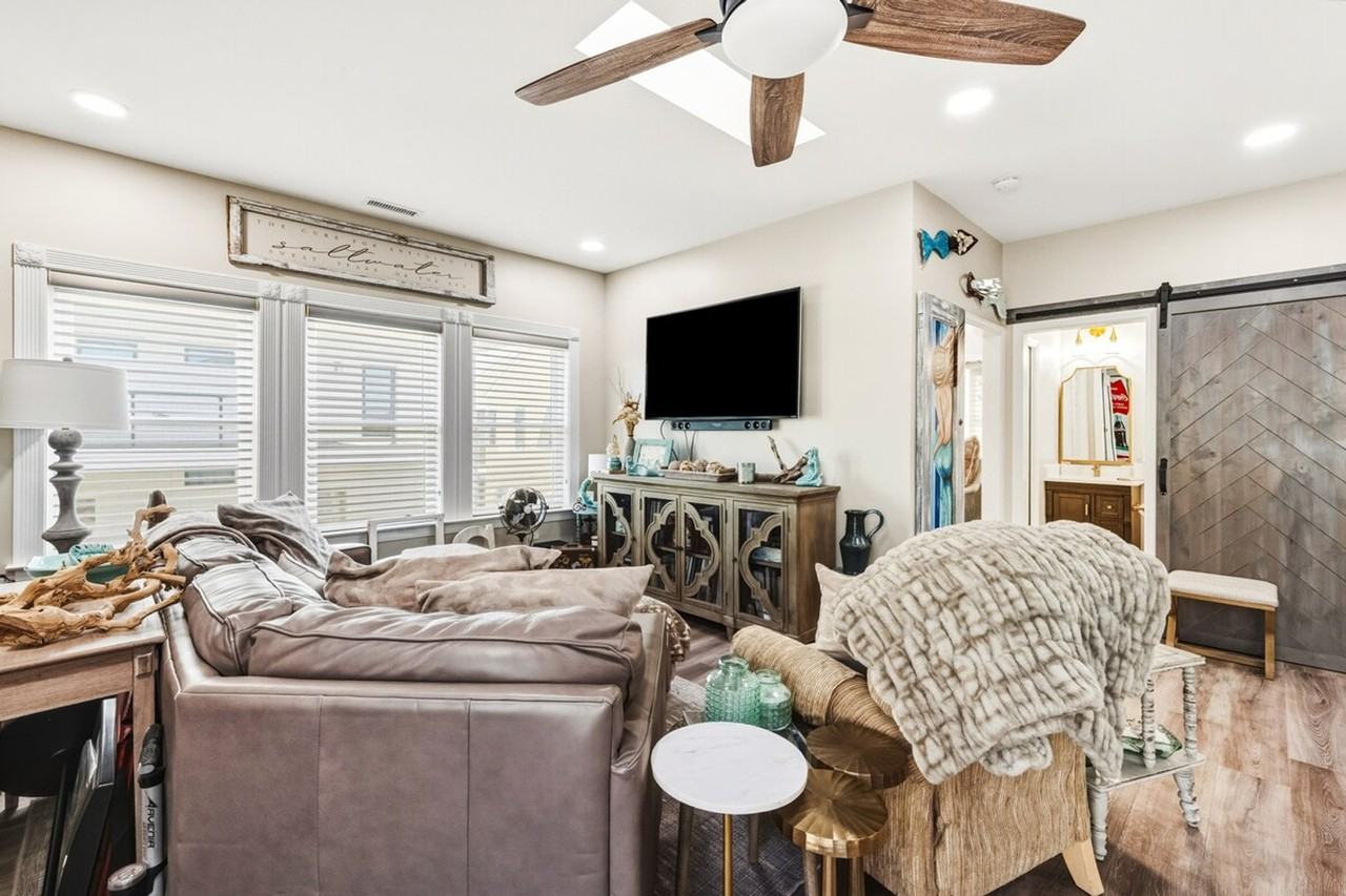 601 Hazard St #1356498P - Photo 5 of 37