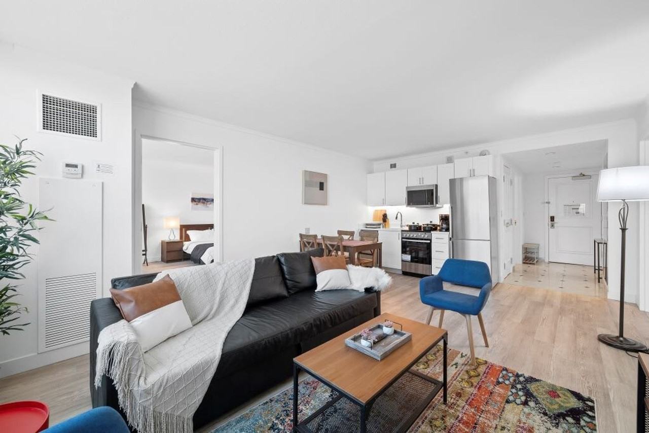 848 Pacific Ave #1358969P - Photo 3 of 36