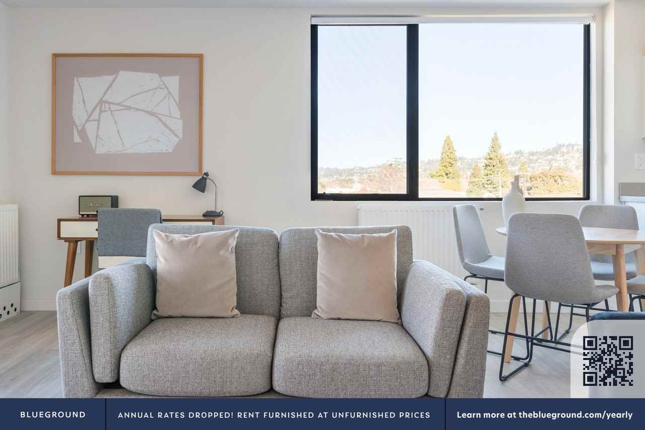 1698 University Ave #2126 - Photo 4 of 34