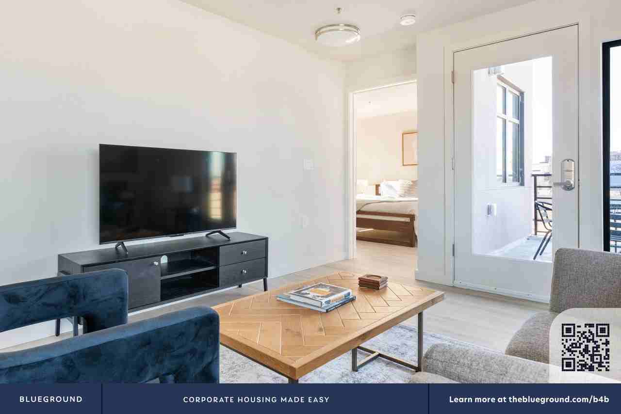 1698 University Ave #2126 - Photo 6 of 34