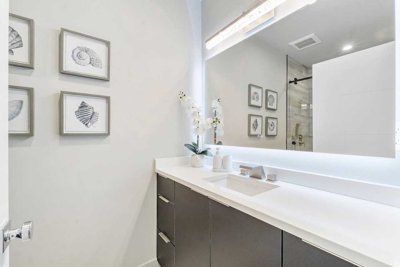 99 Seaside Ave #1369664P - Photo 6 of 38