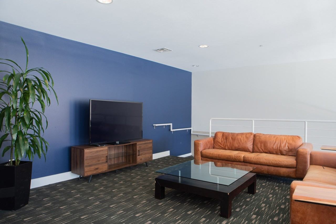 132 N Jefferson St #1379058P - Photo 5 of 27