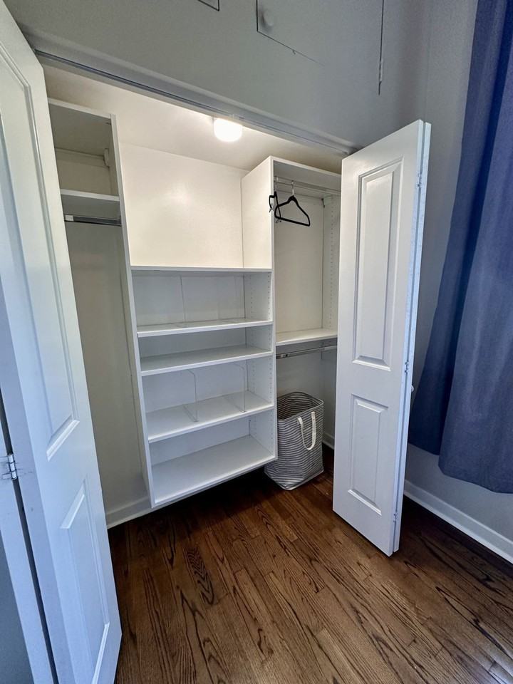 736 N Throop St #1379052P - Photo 7 of 17