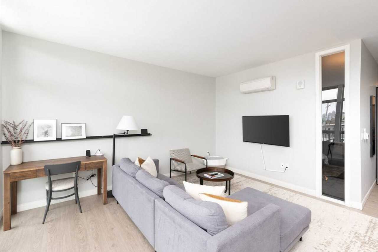 211 W Mineral St #1379007P - Photo 5 of 17