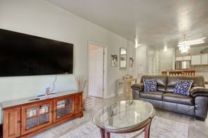 featured image of 1310 River Oaks Dr