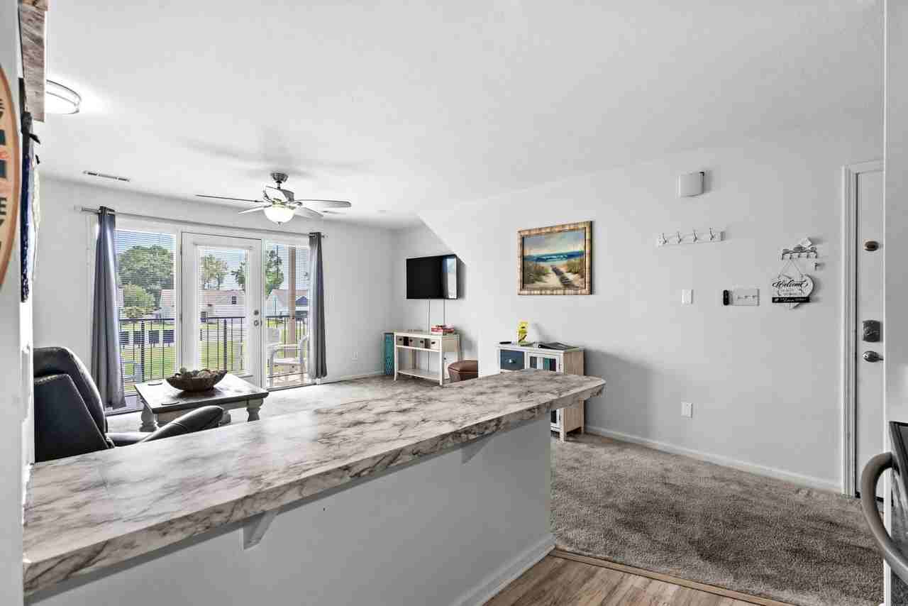 215 Double Eagle Dr #1381673P - Photo 4 of 38