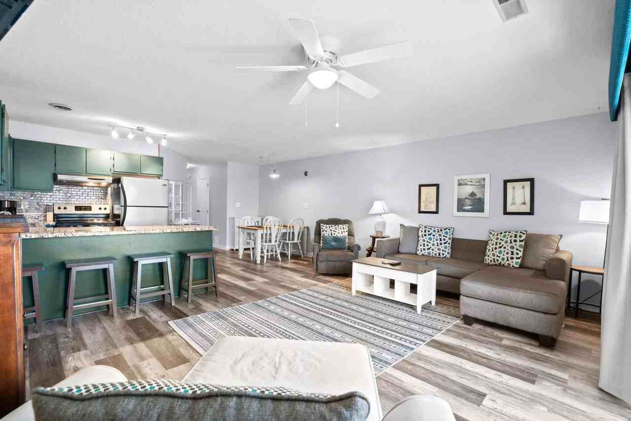 1860 Auburn Ln #1382459P - Photo 6 of 47