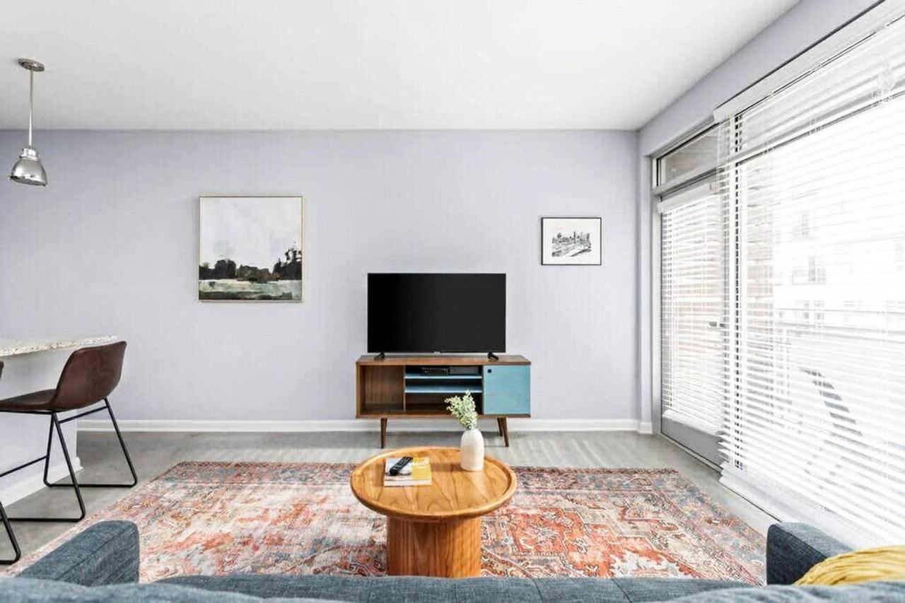 421 East Market Street - Photo 7 of 28