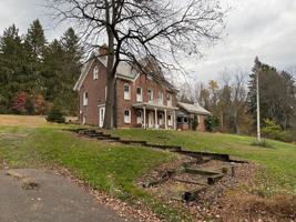 featured image of 207 Seneca School Rd