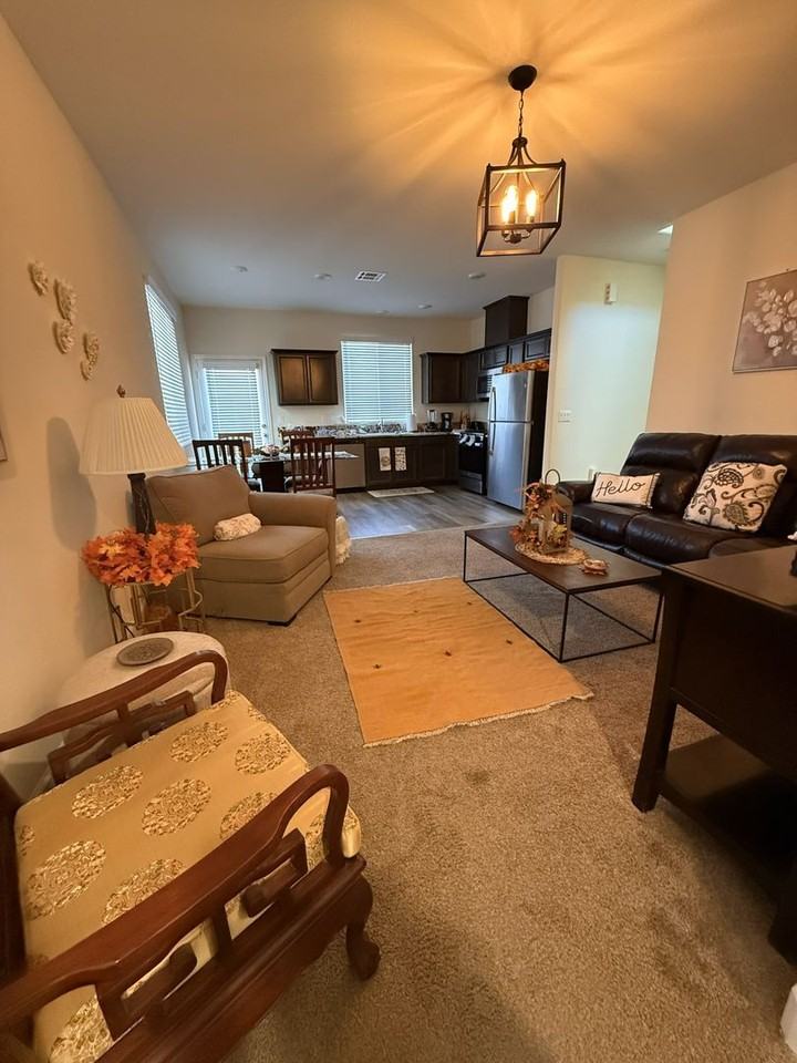 773 Crimson Cir - Photo 3 of 17