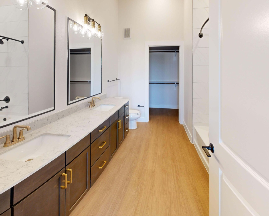 827 South Waverly Drive #20.118 - Photo 6 of 12