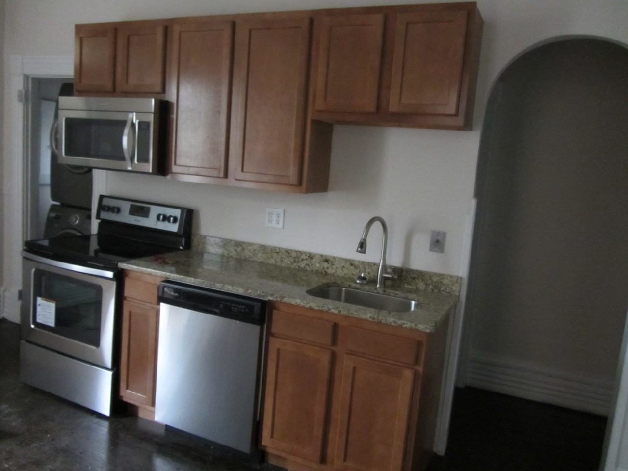 Wilber Ave 226-228 MLR - Photo 3 of 25