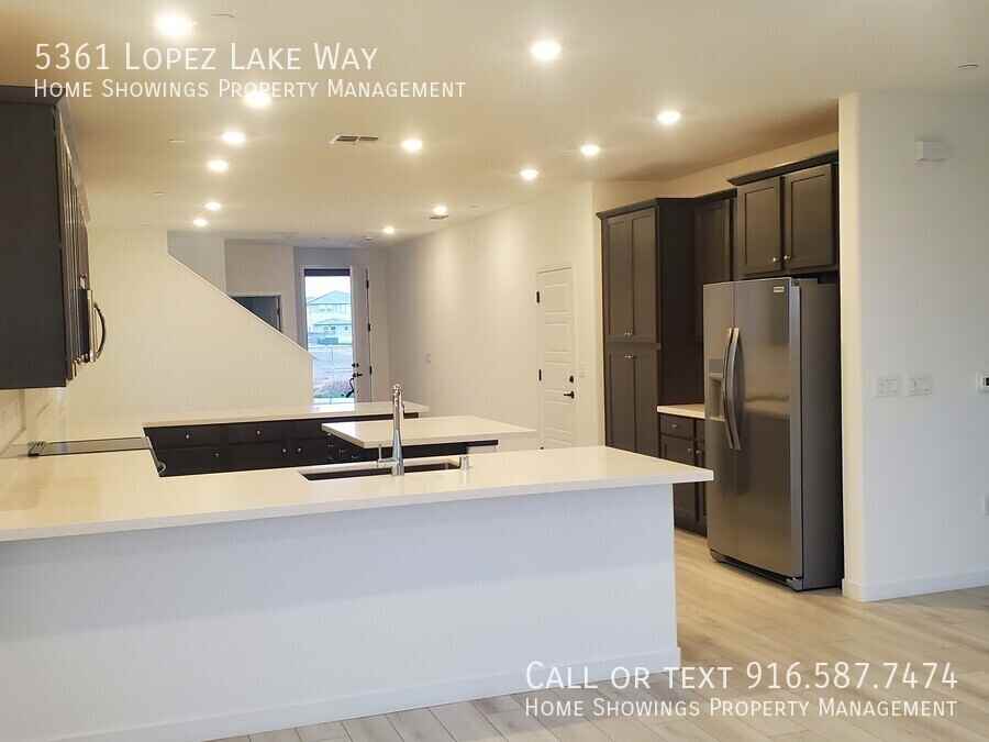 5361 Lopez Lake Way - Photo 4 of 27