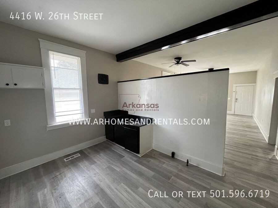 4416 W 26th St - Photo 4 of 16