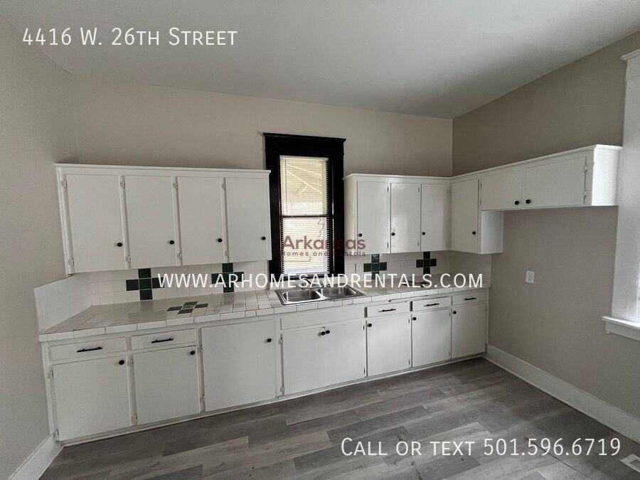 4416 W 26th St - Photo 5 of 16