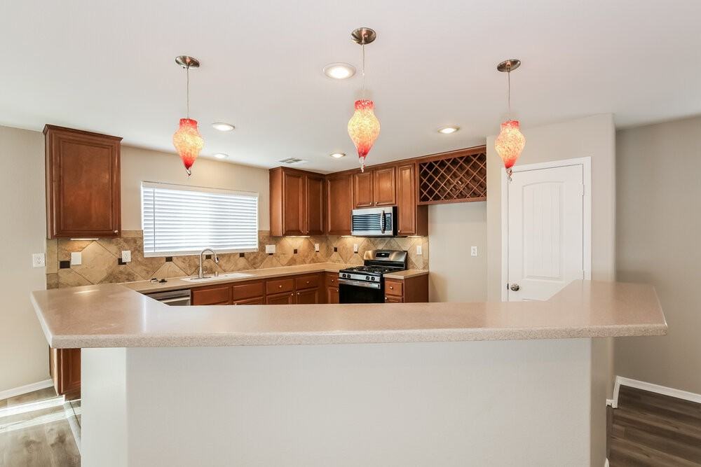 8709 Dodds Canyon St - Photo 7 of 17