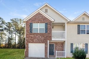 featured image of 1752 Old Dogwood