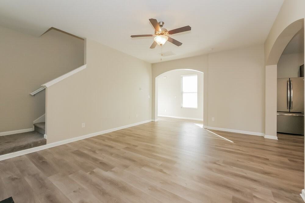 1817 Crandon Ct - Photo 7 of 17