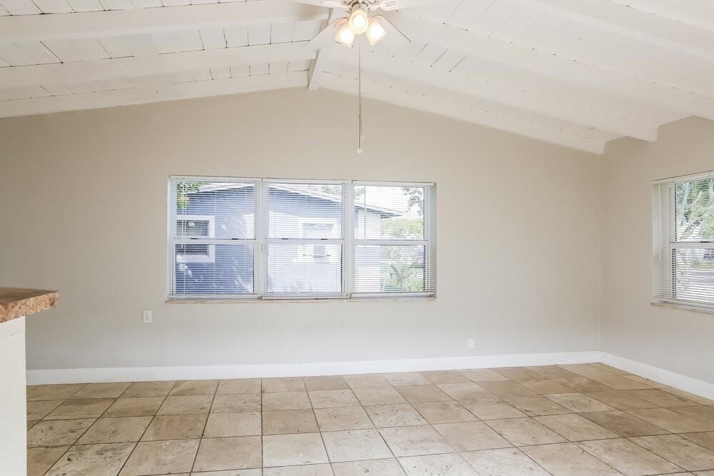 1616 Nw 16th St - Photo 4 of 25