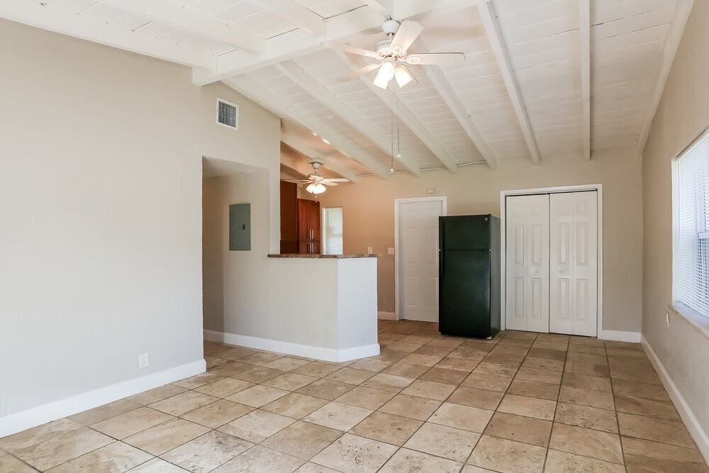 1616 Nw 16th St - Photo 7 of 25