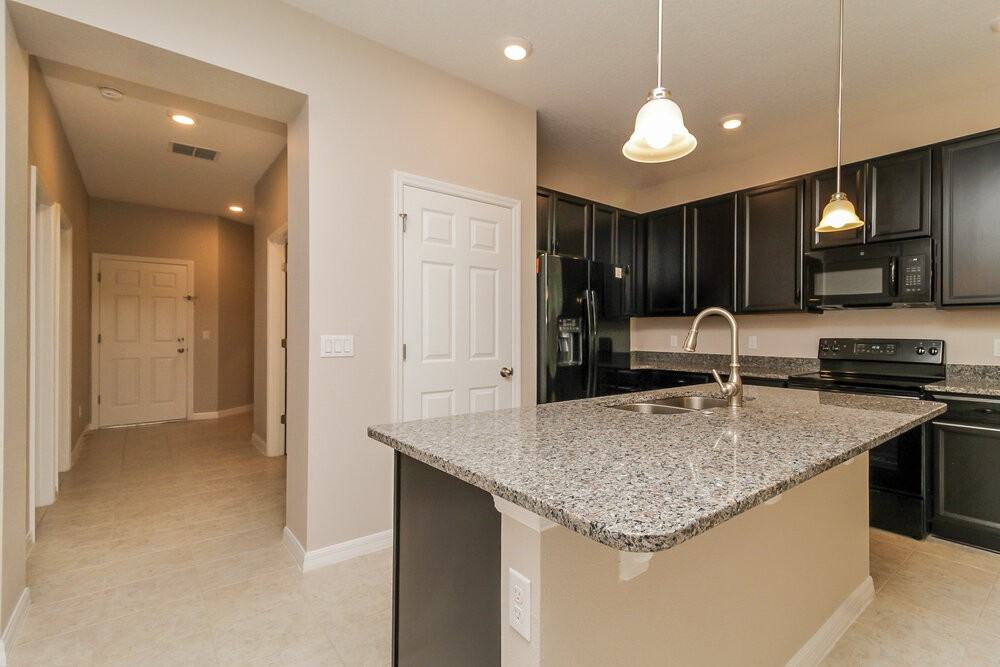 1016 Atlantic Ave - Photo 6 of 16