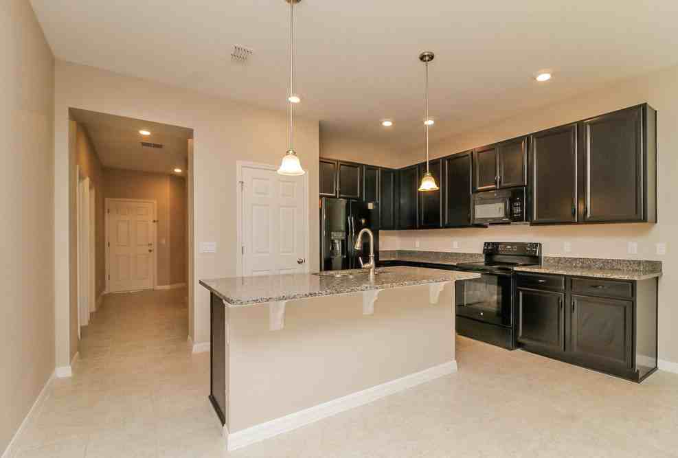 1016 Atlantic Ave - Photo 7 of 16