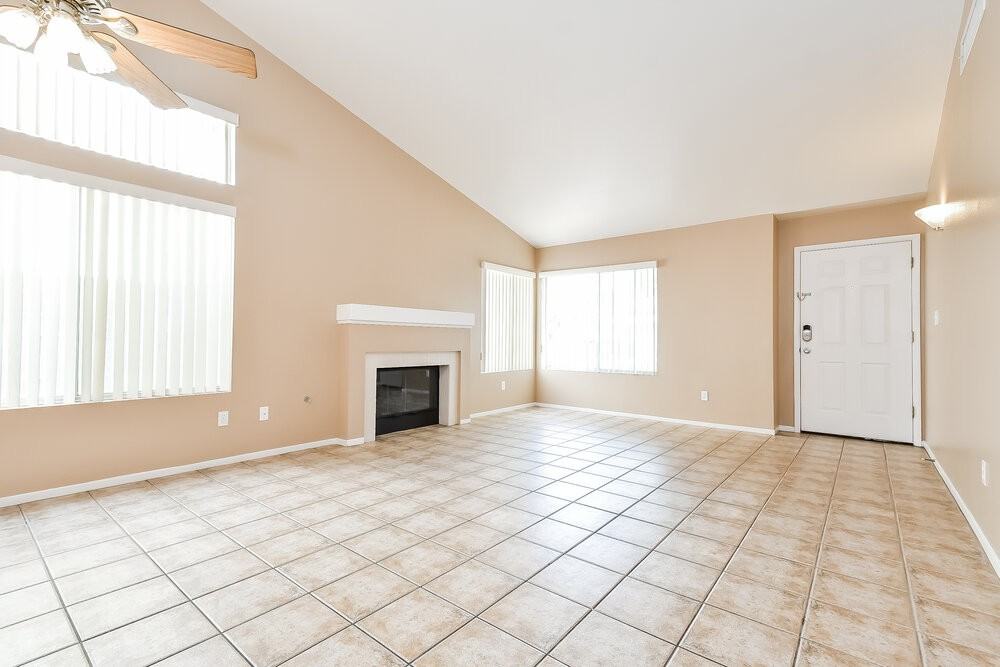 1707 Black Hills Way - Photo 4 of 16
