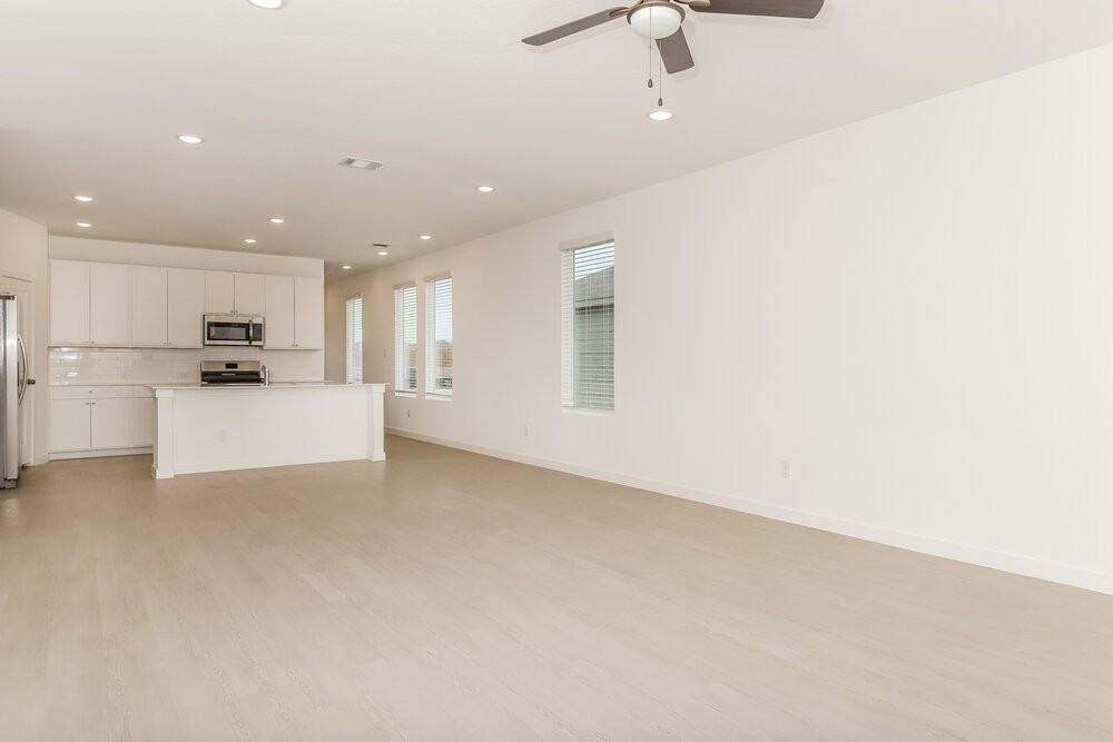 15554 Crescent Pne - Photo 6 of 17