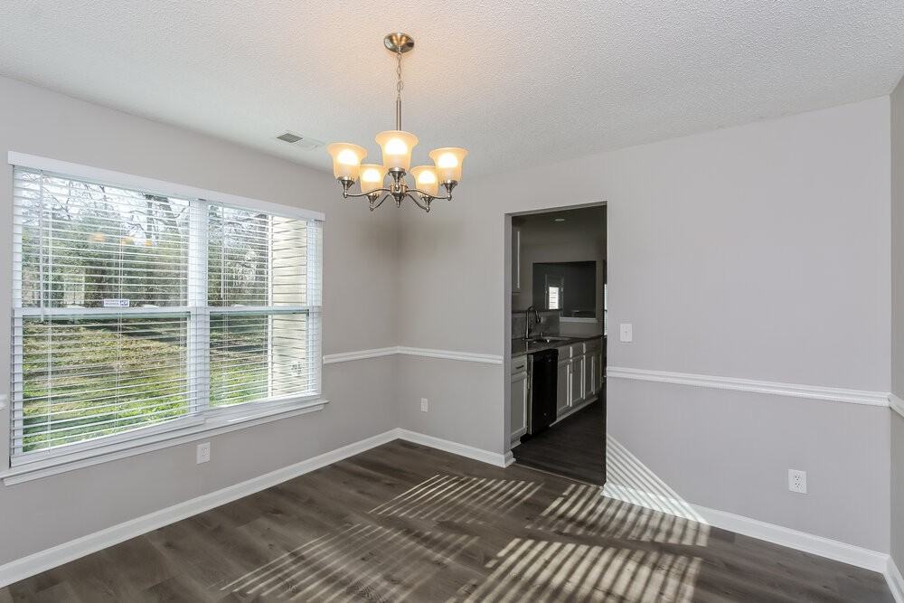 335 Elma Marie Ct - Photo 5 of 17